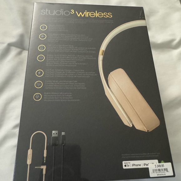 Beats Studio3 Wireless Headphones - Desert Sand - Picture 3 of 5